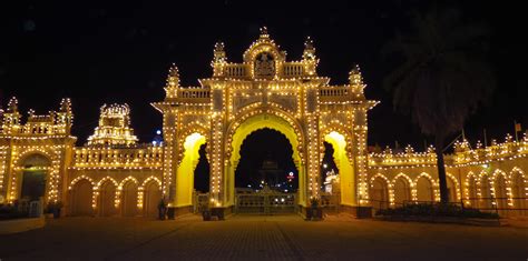 Mysore Palace Historical Facts and Pictures | The History Hub