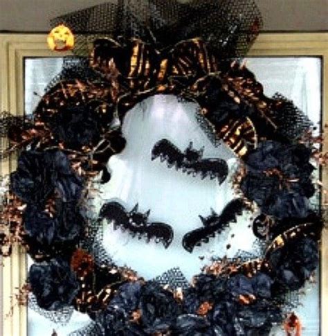 28 Best Halloween Wreaths to Make - FeltMagnet