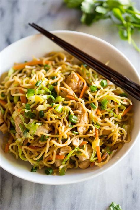 This delicious Chicken Chow Mein is perfect for a quick and easy ...