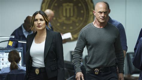 How Law And Order: SVU's Finale Crossover With Organized Crime Finally ...