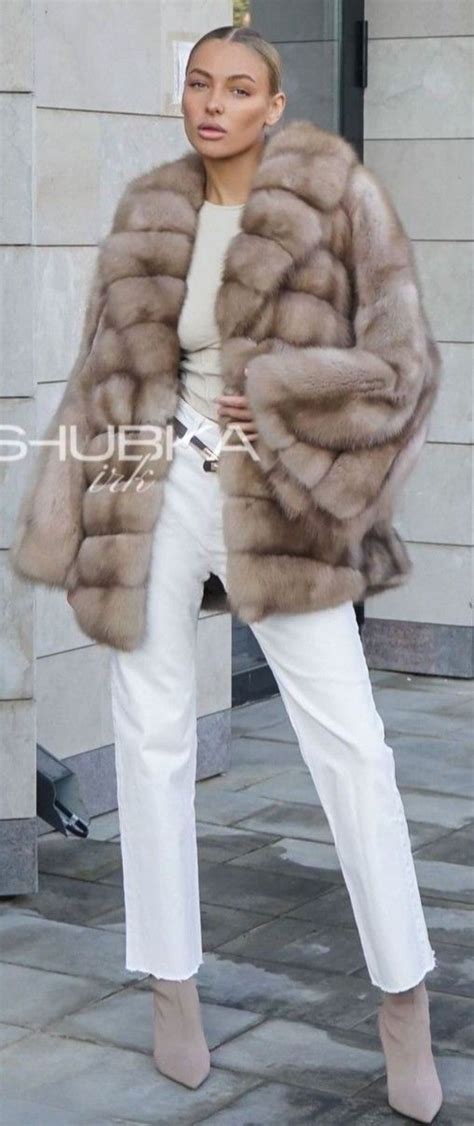 Pin by Elmo Vicavary on Sable and Marten | Sable coat, Fashion, Fashion ...