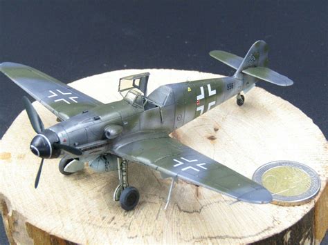 Messerschmitt ME-109 K-4 German WW2 military aircraft 1/72 scale model ...