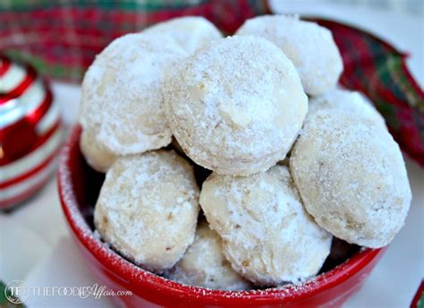 Mexican Cookies Recipe (Mexican Wedding) - The Foodie Affair