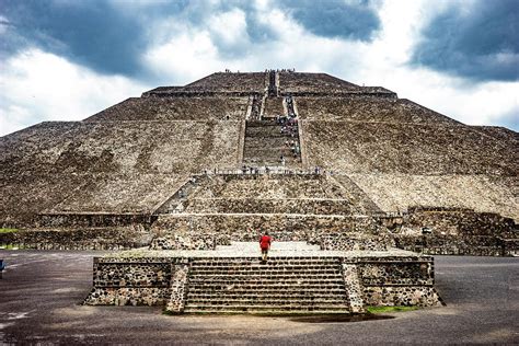 Pyramid of the Sun Photograph by Ken Ilio