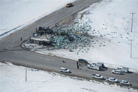 Musician's Tribute To The Humboldt Broncos Crash Victims Goes Viral