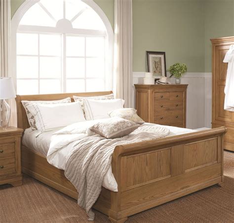 Bedroom Oak Furniture Sets - AbrahamNeilson