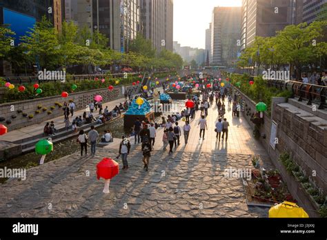 Seoul, South Korea: Cheonggyecheon stream lantern festival Stock Photo ...