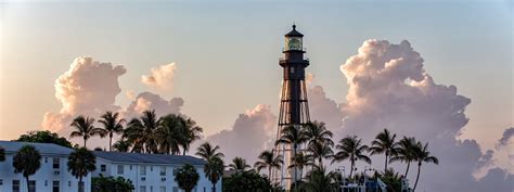 Lighthouse Point, Florida Neighborhood Guide | Douglas Elliman