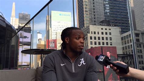 Derrick Henry talks hair after 2015 Heisman - YouTube