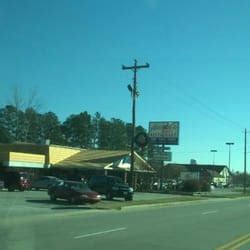 Arnold’s Family Restaurant - CLOSED - Ice Cream & Frozen Yogurt - Hwy ...