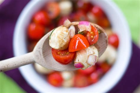 Tomato & mozzarella salad