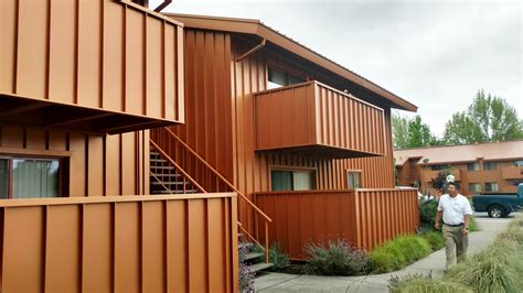 What Are Metal Wall Panels? Pros, Cons, & Types of Metal Wall Panel Systems