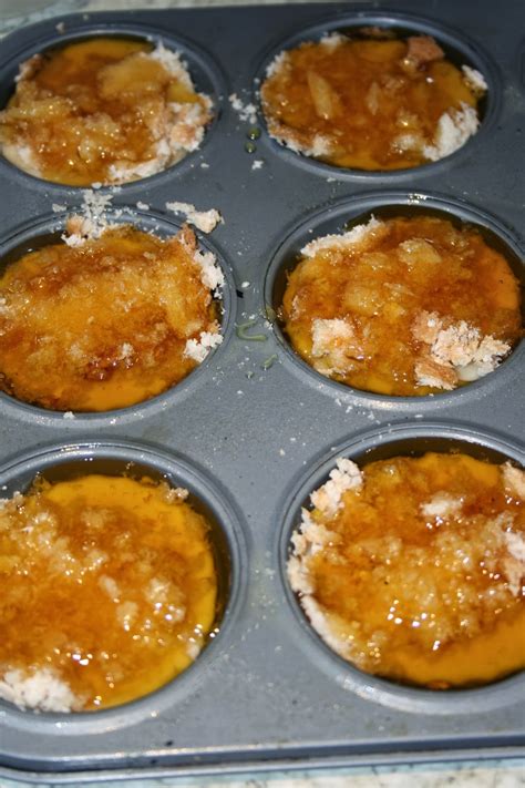 Caroline Makes....: Mini Treacle Tarts