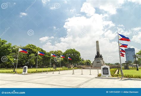 Rizal Luneta Park, Manila, Philippines Editorial Photo - Image of green ...