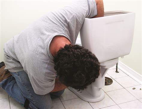 Troubleshooting a low-flow toilet | Pro Construction Guide