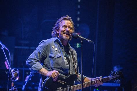 Eddie Vedder's Solo Tour Launches in New York: Read Our Review ...