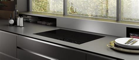 Wolf 30" Contemporary Electric Cooktop (CE304C/B)