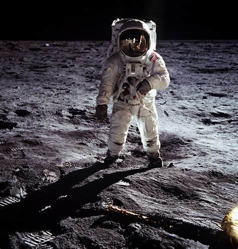 Neil Armstrong: The First Man to Walk on the Moon - Universe Today