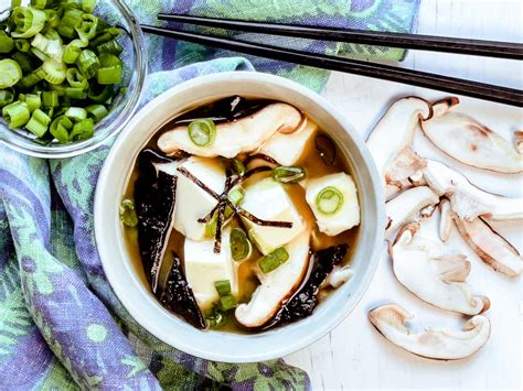 Quick and Easy Miso Soup with Tofu - Asian Caucasian Food Blog