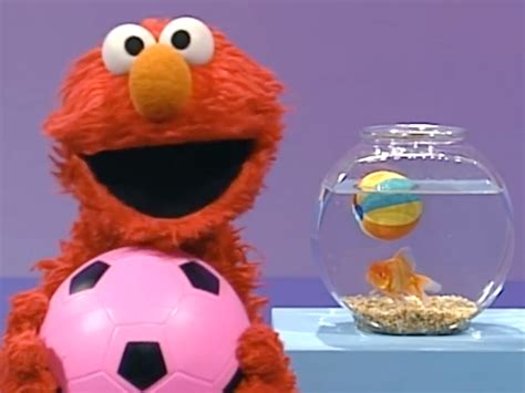 Elmo’s World: Play Ball! - Sesame Workshop