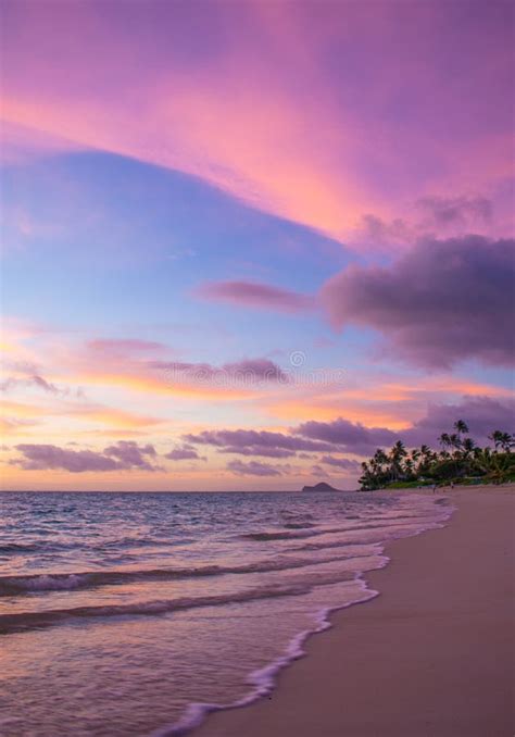 Gorgeous Lanikai Beach Sunrise Stock Image - Image of lanikai, water ...