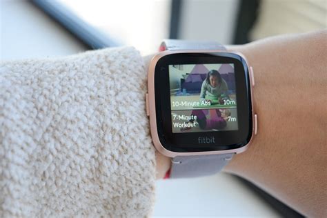 Fitbit Versa vs. Fitbit Blaze | Design, Price, Accessories, and More ...