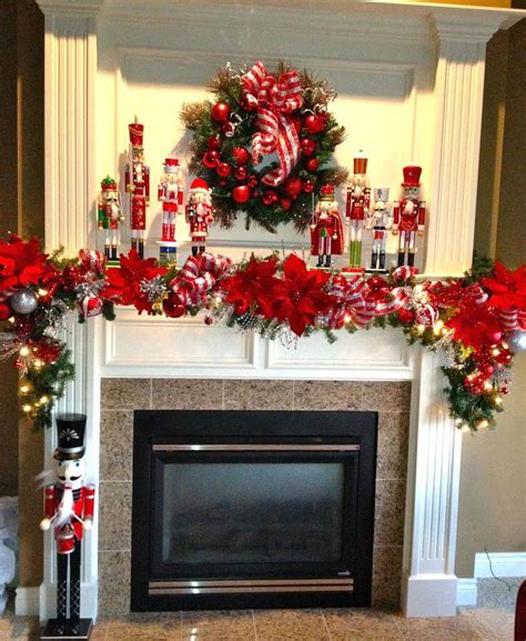 35 Christmas Fireplace Mantel Decoration Ideas That You'll Love