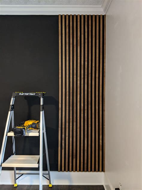 HOW TO MAKE AN AFFORDABLE WOOD SLAT WALL | Modern wall paneling, Wood ...