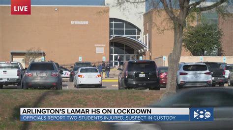 Lamar High School lockdown following shooting: What we know now | wfaa.com