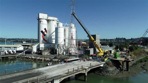 Old Mangere Bridge demolition - YouTube