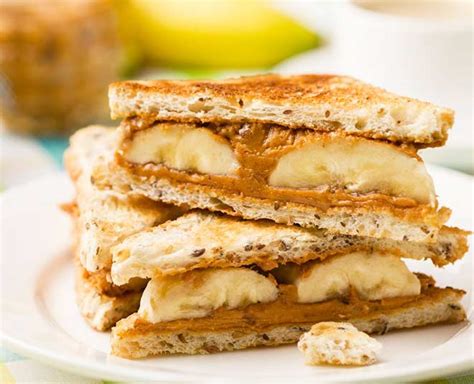 Make Peanut Butter And Banana Sandwich For Your Breakfast | HerZindagi