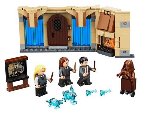 LEGO Harry Potter Wizarding World Summer - 75966 Hogwarts Room of ...