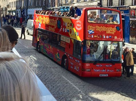 Edinburgh: Scenes from an open-top bus tour | This International Life