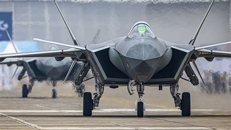 Star of the day at Airshow China 2022: J-20 stealth fighter jet - CGTN