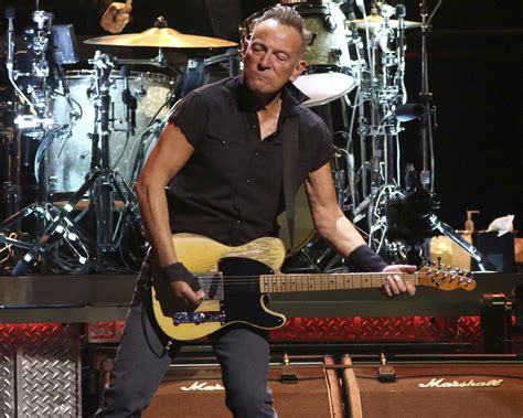 Bruce Springsteen tickets are under $100 for Philadelphia concert