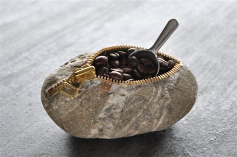 Unbelievable Tiny Stone Sculptures (50 pics) - Izismile.com