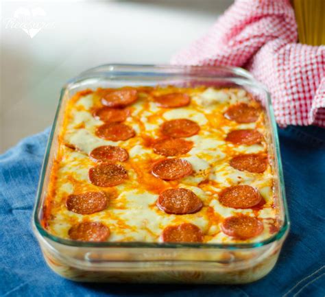 Easy Pizza Spaghetti Bake | RecipeLion.com