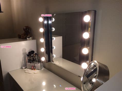 Minimalist Ikea Makeup Vanity Lights for Streamer | Gaming Room and ...