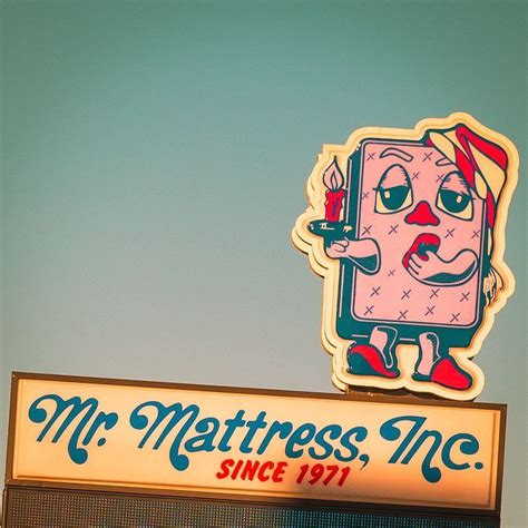 Mr. Mattress Inc, ~ Since 1971 (courtesy roadsidepeek) | Mattress box ...