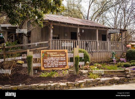 Tennessee Mountain Home, a replica of Dolly Parton childhood house, is ...