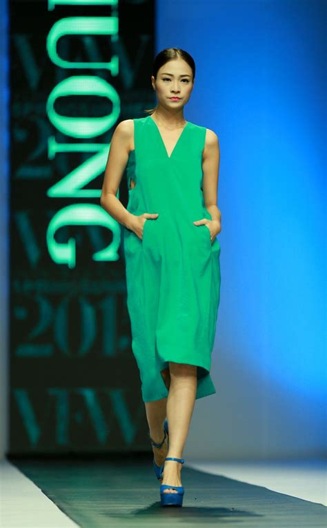 Vietnam Fashion Week SS15 - Ready to wear. Designer: Duyen Huong. Photo ...