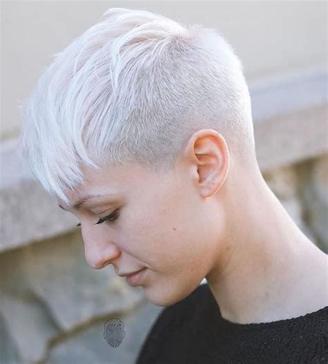 20 Short White Hair Color Ideas & Styles for 2024 – HairstyleCamp