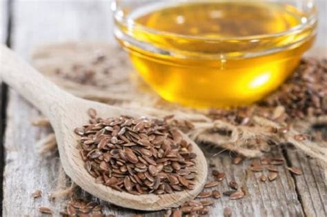 10 Amazing Benefits of Linseed Oil | Benefits and Uses