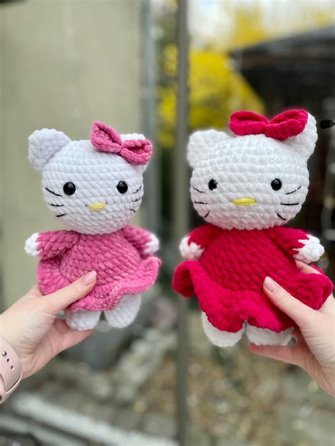 FREE Hello Kitty: Crochet pattern | Ribblr