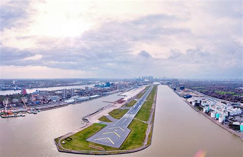 London City Airport aims to be capital’s first net zero airport by 2030 ...