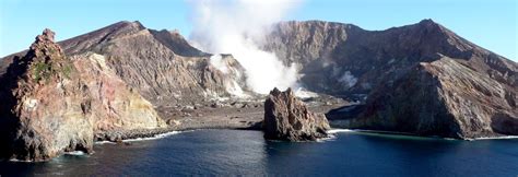 Things to see and do in Whakaari/White Island | 100% Pure NZ