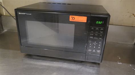 Sharp Carousel Microwave - 20" Wide