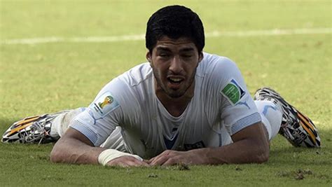 Luis Suarez Biting Incident: Good or Bad for 888Poker?