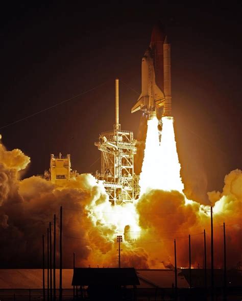 24 Spectacular Space Shuttle Launch Images