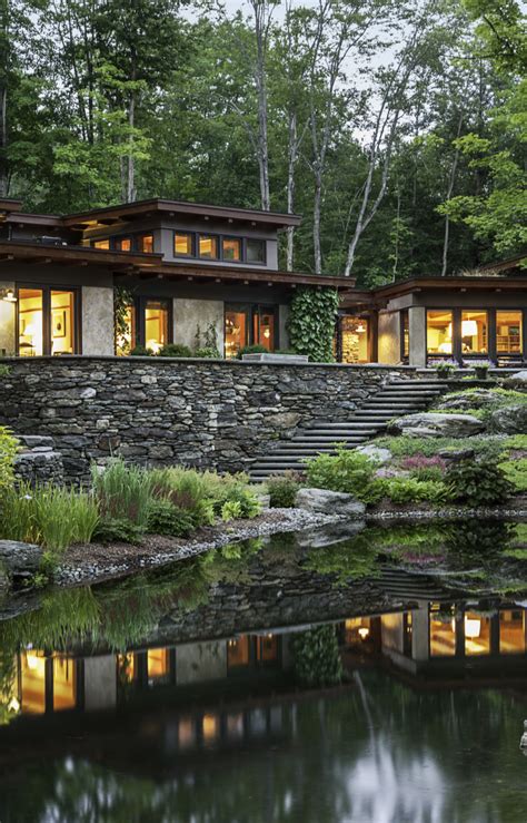 Wright on the River - Design for the Arts & Crafts House | Arts ...